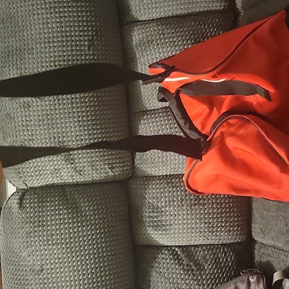 Calvin klein midsized duffle bag - Picture 4 of 5